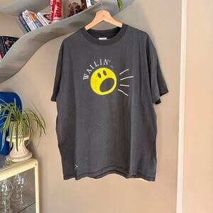 Vintage 90s Wailin Inc Smiley Face Shirt